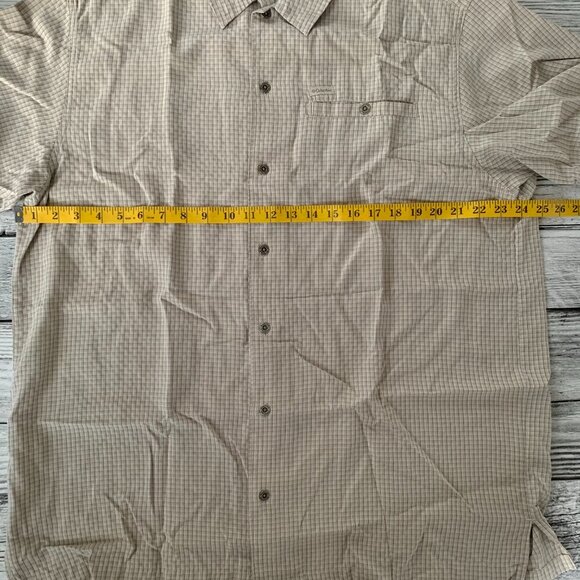 Columbia Omni-Shield Short Sleeve Lightweight Casual Button Down Shirt - Picture 7 of 8